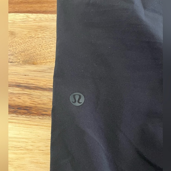 Lululemon pants - Picture 3 of 5
